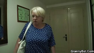 „Double Dicking“ vaizdo įrašas (Nicole Sweet, Larissa Dee) - 2022-02-18 10:36:33