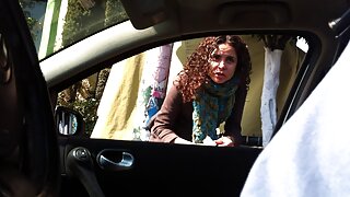 Jaunas vaikinas Gets Wild Milf Handjob vaizdo įrašas (Sara James) - 2022-04-18 01:02:06